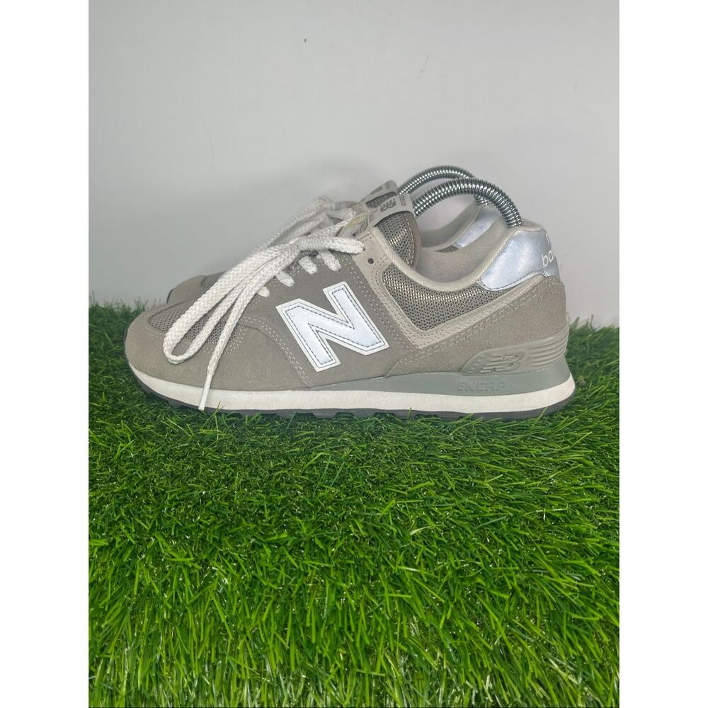 New Balance 574 Classic Gray White Men’s Size 7 Suede ENCAP Sneaker